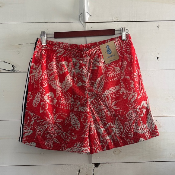 chubbies Other - Chubbies Hawaiian floral print mesh shorts
